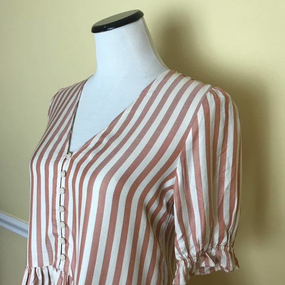 Madewell Courtyard Ruffle Hem Striped Top - Picture 7 of 10